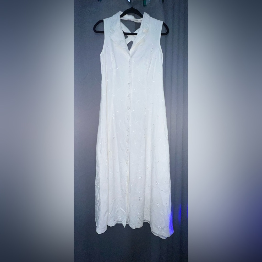 Dress Barn White Collared Sleeveless Maxi Dress size 12